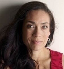 Laura Connell head shot